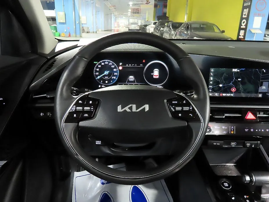 Kia Niro — фото 10