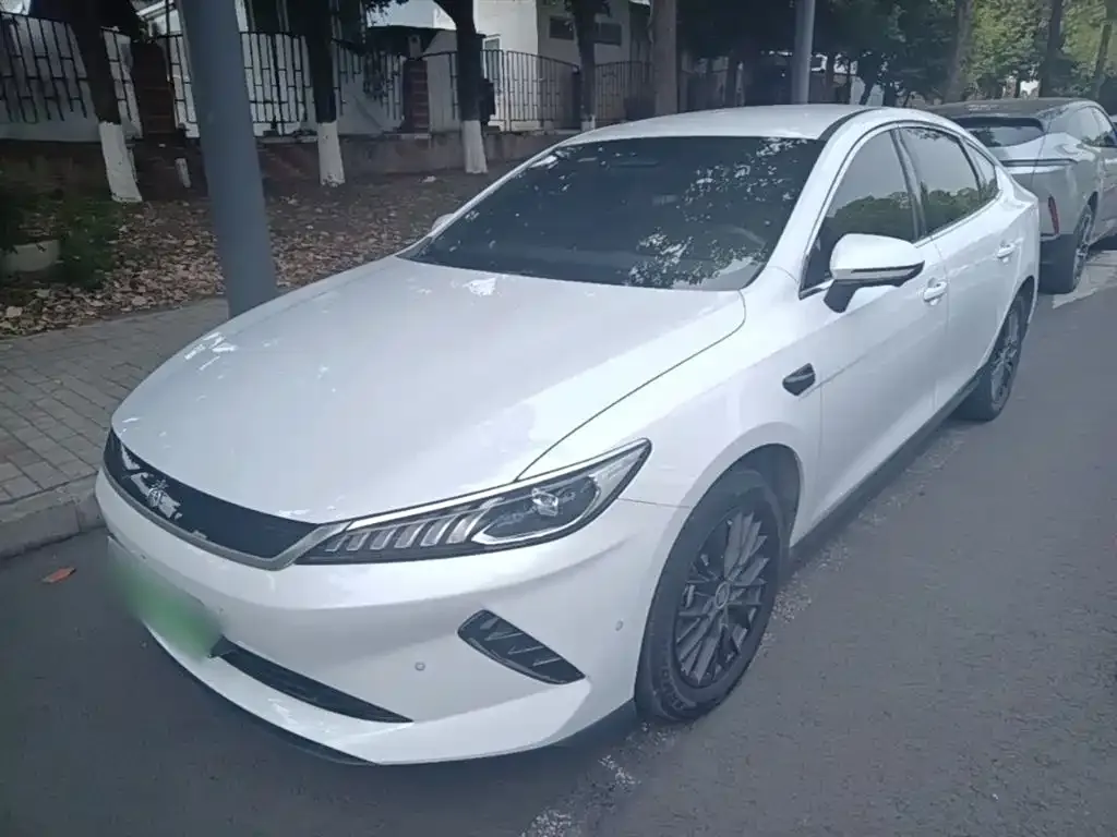 BYD Qin PLUS — фото 1