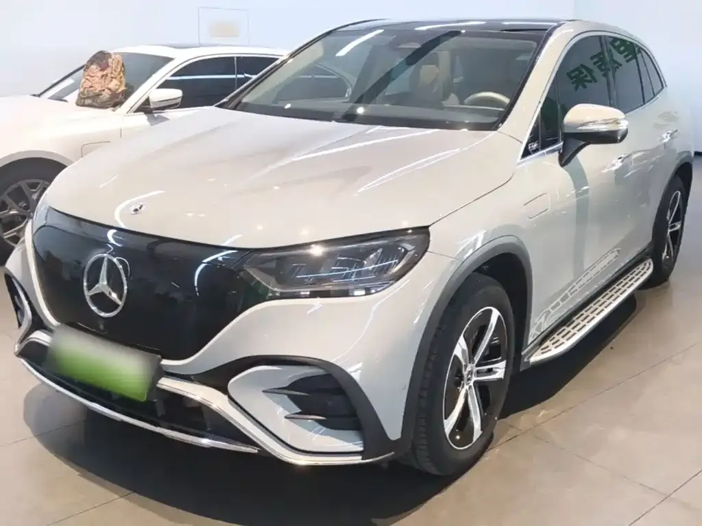 Mercedes-Benz EQE SUV — фото 9