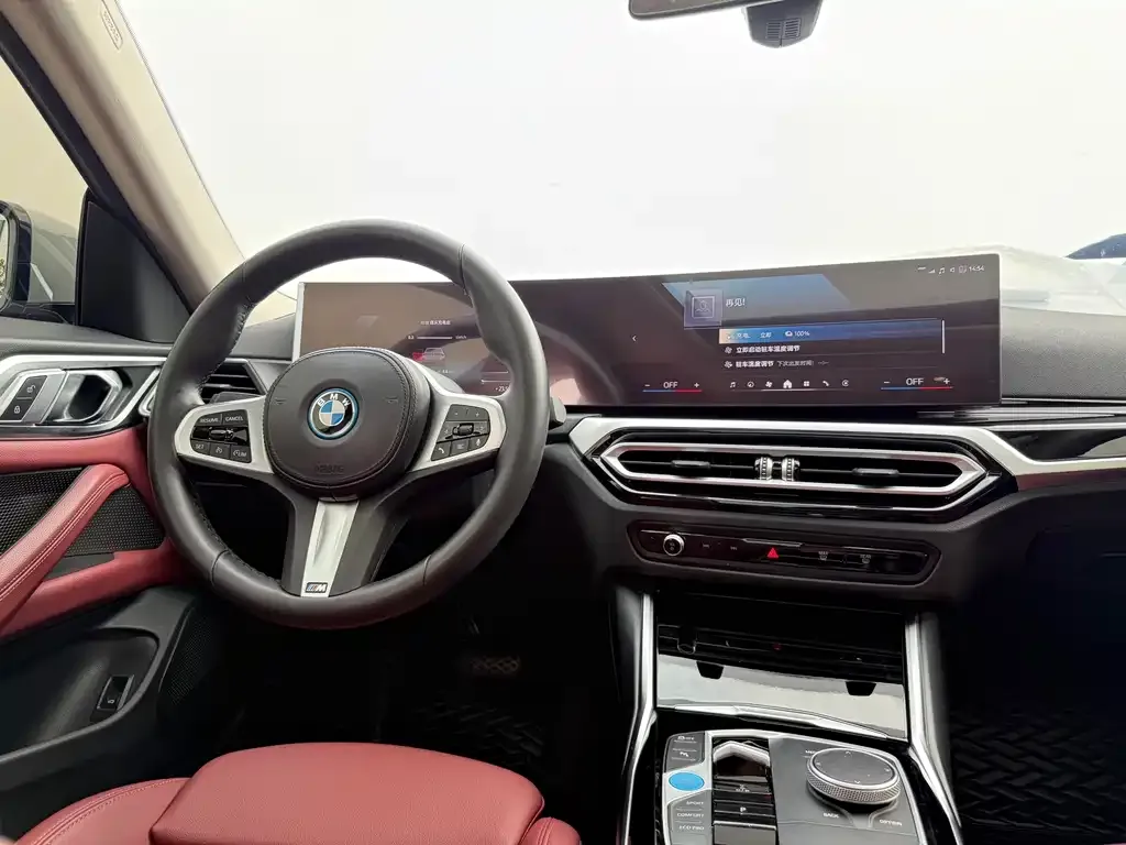 BMW i4 — фото 4