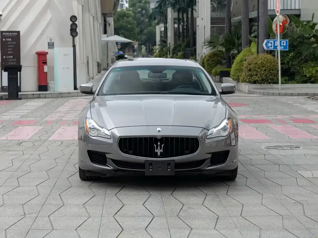Maserati Quattroporte — фото 2