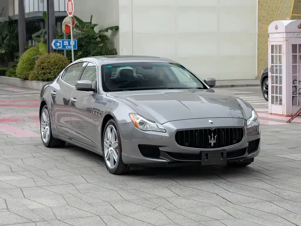 Maserati Quattroporte — фото 10