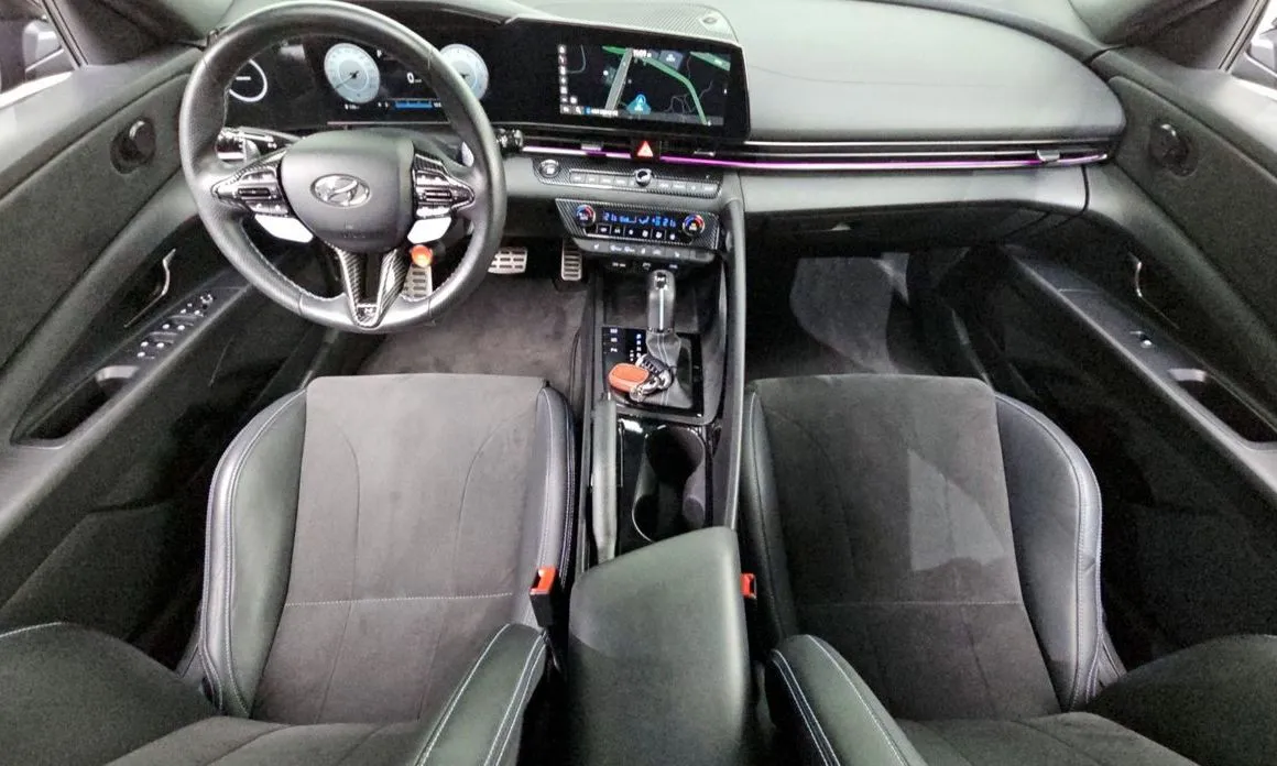 Hyundai AVANTE — фото 8