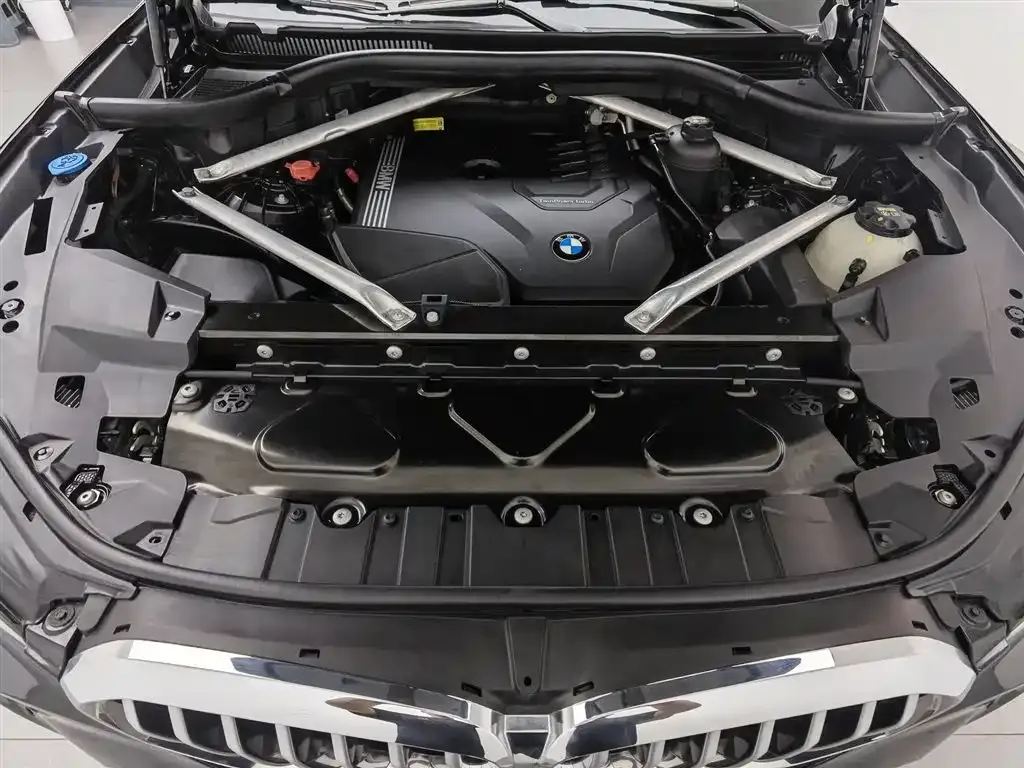 BMW X5 (Import) — фото 9