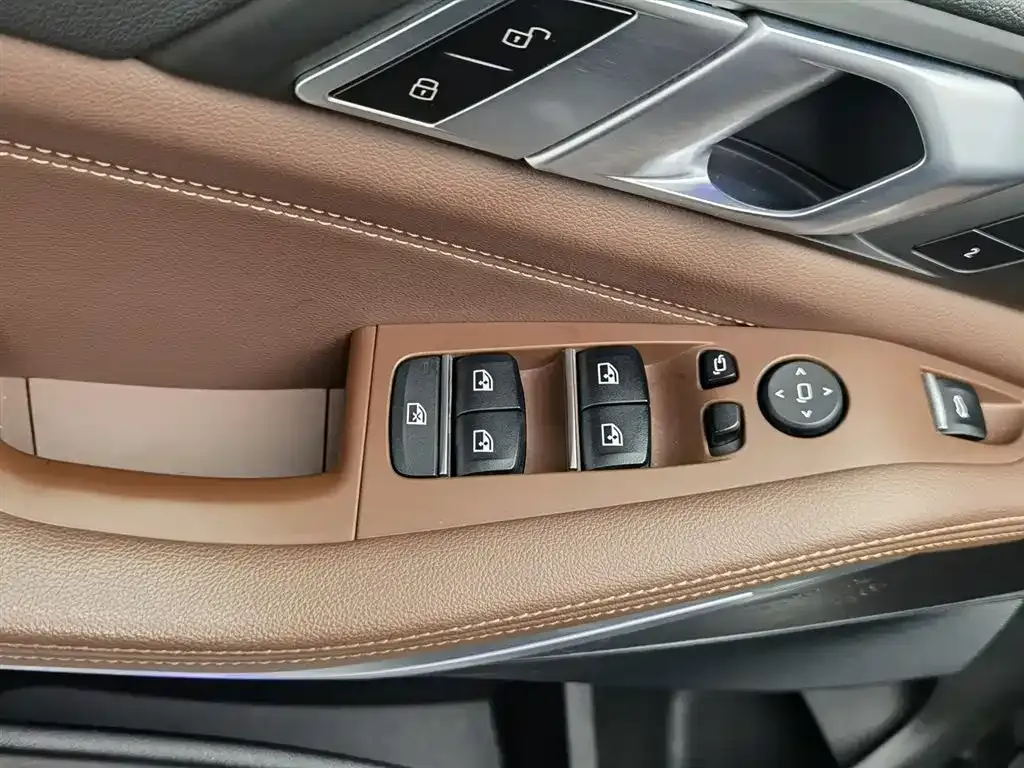BMW X5 (Import) — фото 10