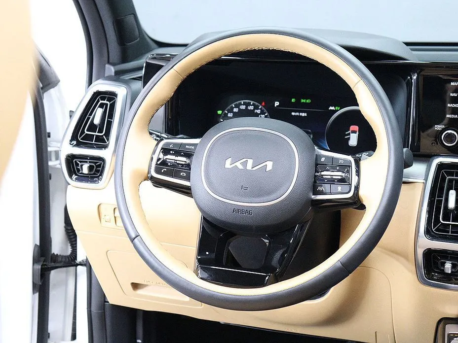Kia Sorento — фото 5