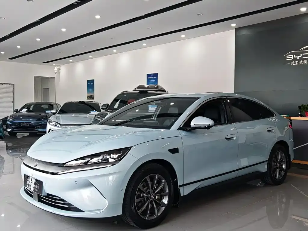 BYD Qin L — фото 1