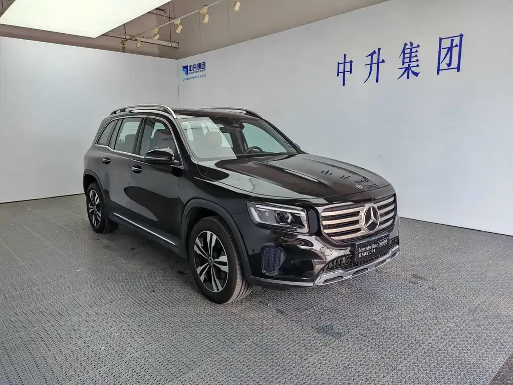 Mercedes-Benz GLB — фото 9