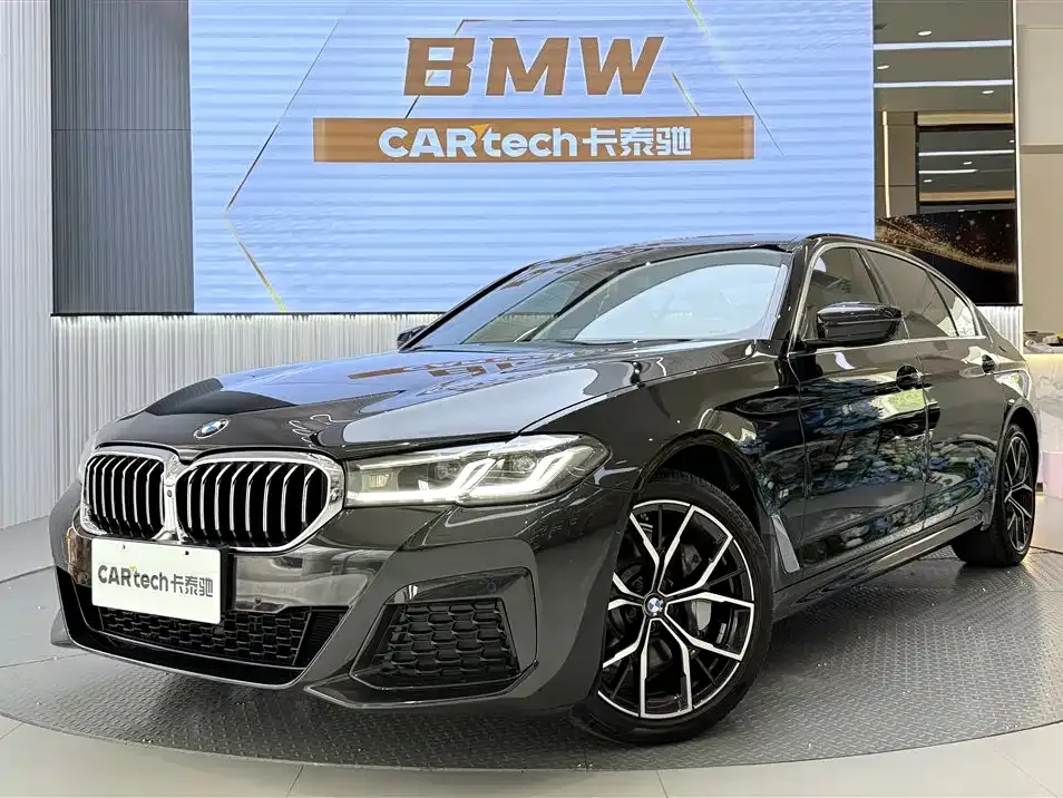BMW 5 Series — фото 1