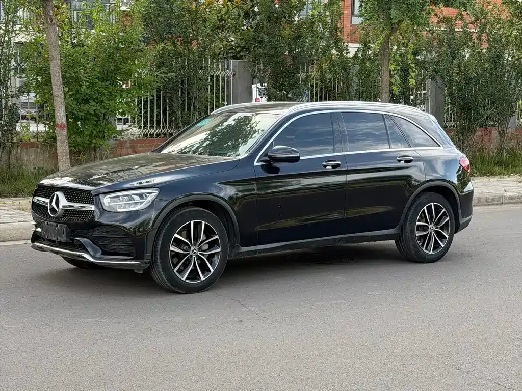 Mercedes-Benz GLC — фото 1
