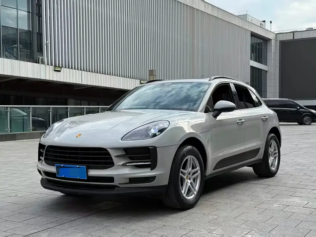 Porsche Macan — фото 1