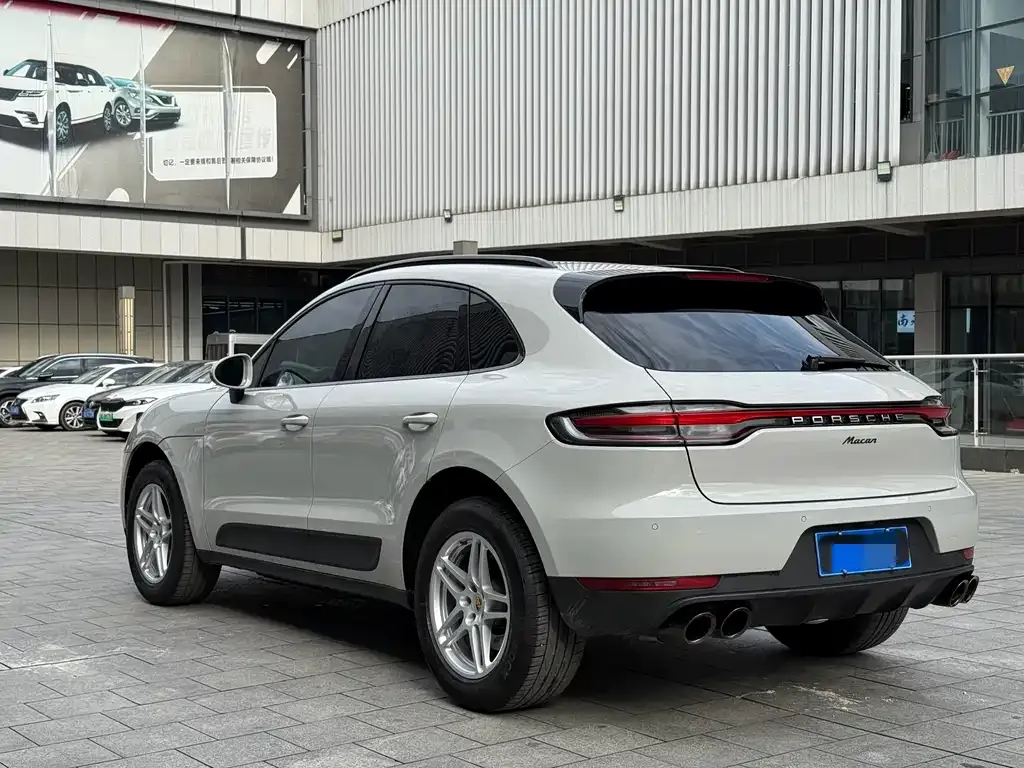 Porsche Macan — фото 6