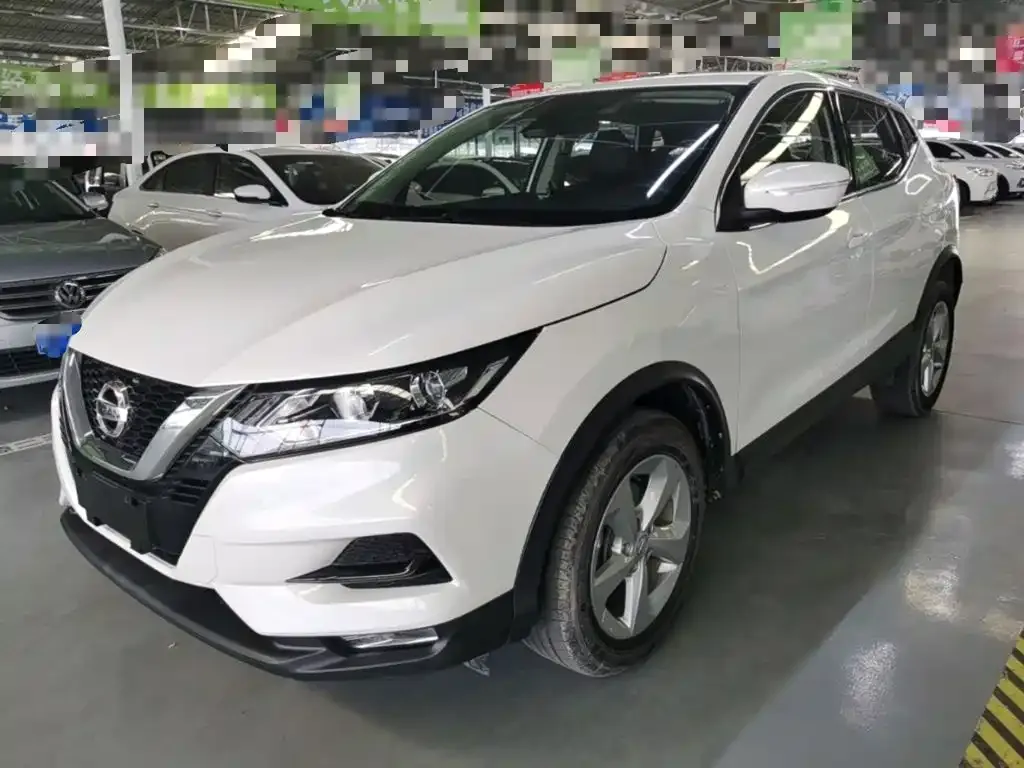 Nissan Qashqai — фото 1