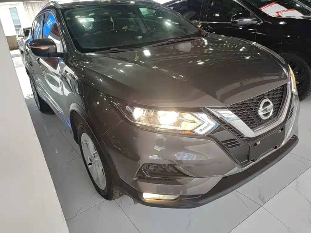 Nissan Qashqai — фото 4