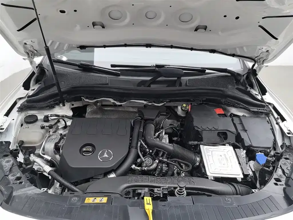 Mercedes-Benz GLA — фото 10