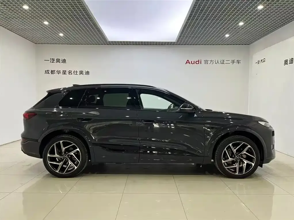 Audi Q6L e-tron — фото 8