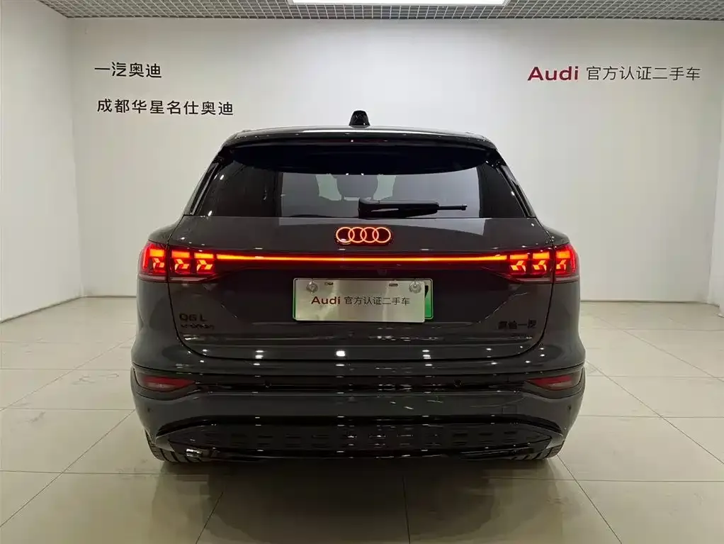 Audi Q6L e-tron — фото 3