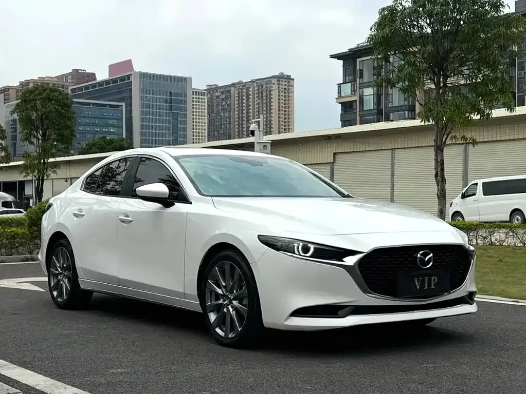 Mazda 3 Axela — фото 8