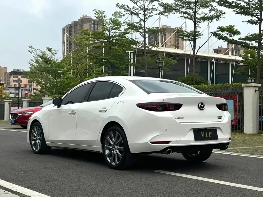 Mazda 3 Axela — фото 6