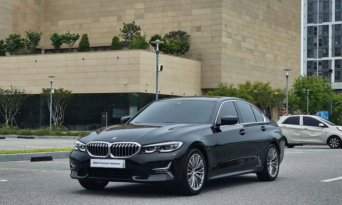 BMW 3-Series — фото 1