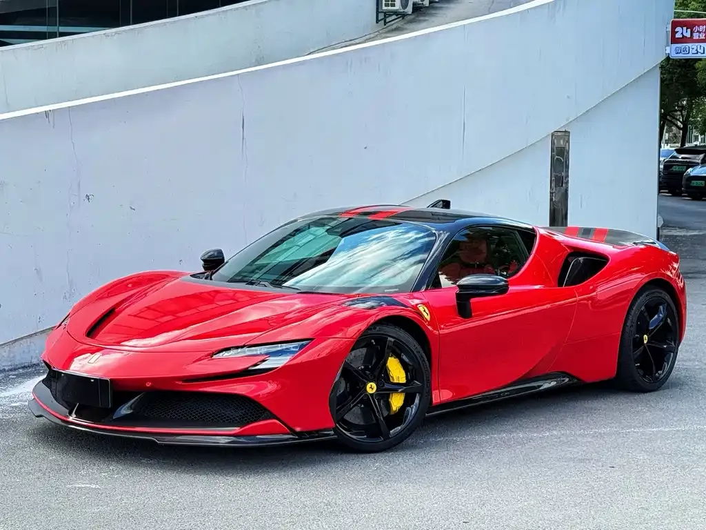 Ferrari SF90 — фото 1
