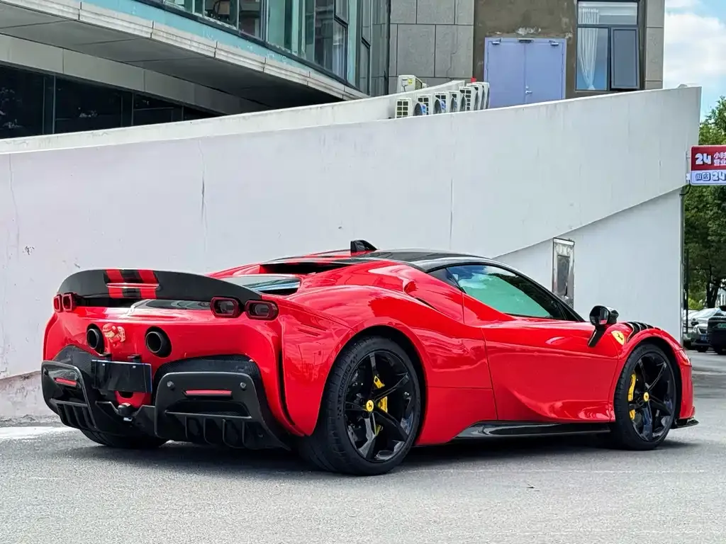 Ferrari SF90 — фото 2
