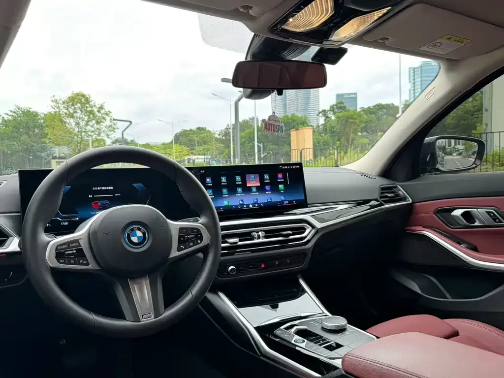 BMW i3 — фото 7