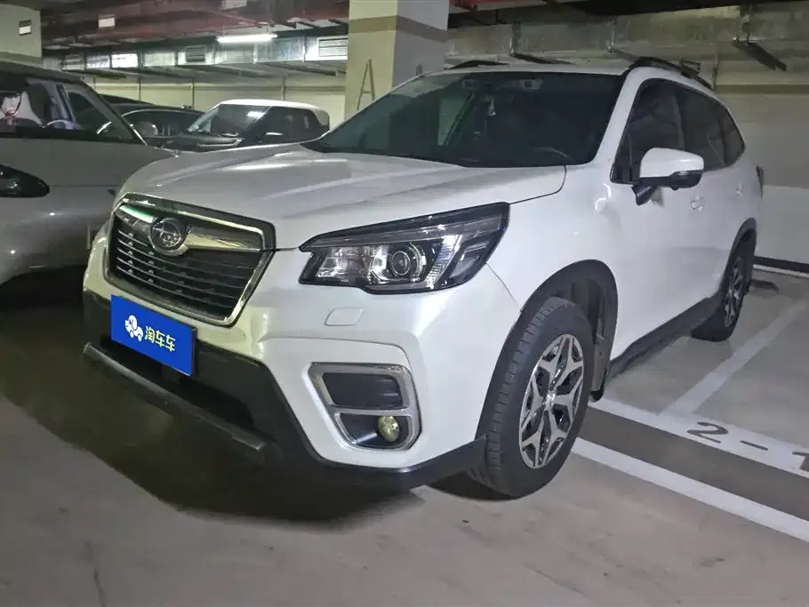 Subaru Forester — фото 1