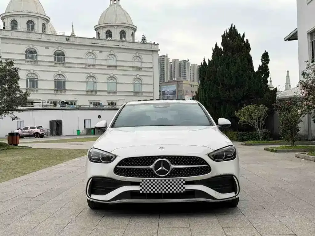 Mercedes-Benz C-Class — фото 1