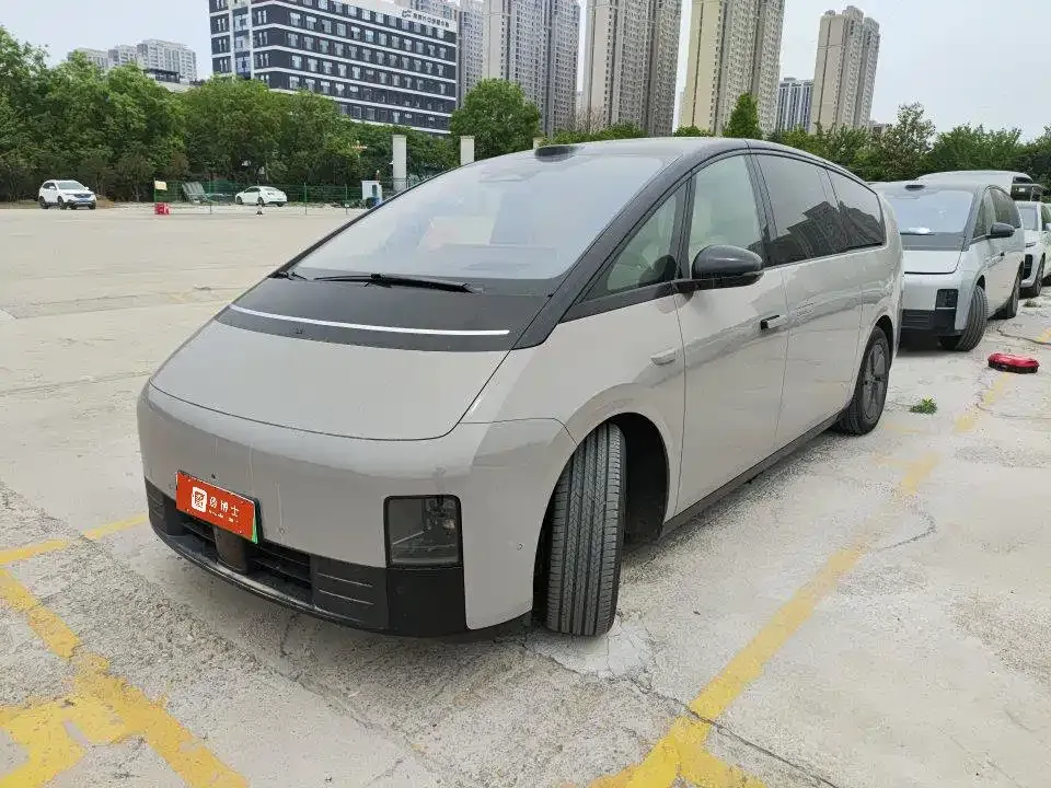 Li Auto MEGA — фото 2