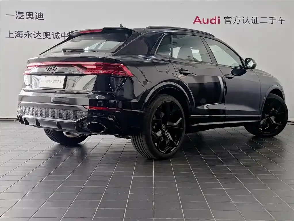 Audi RS Q8 — фото 8