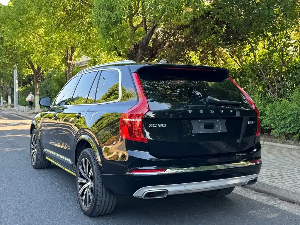 Volvo XC90 — фото 5