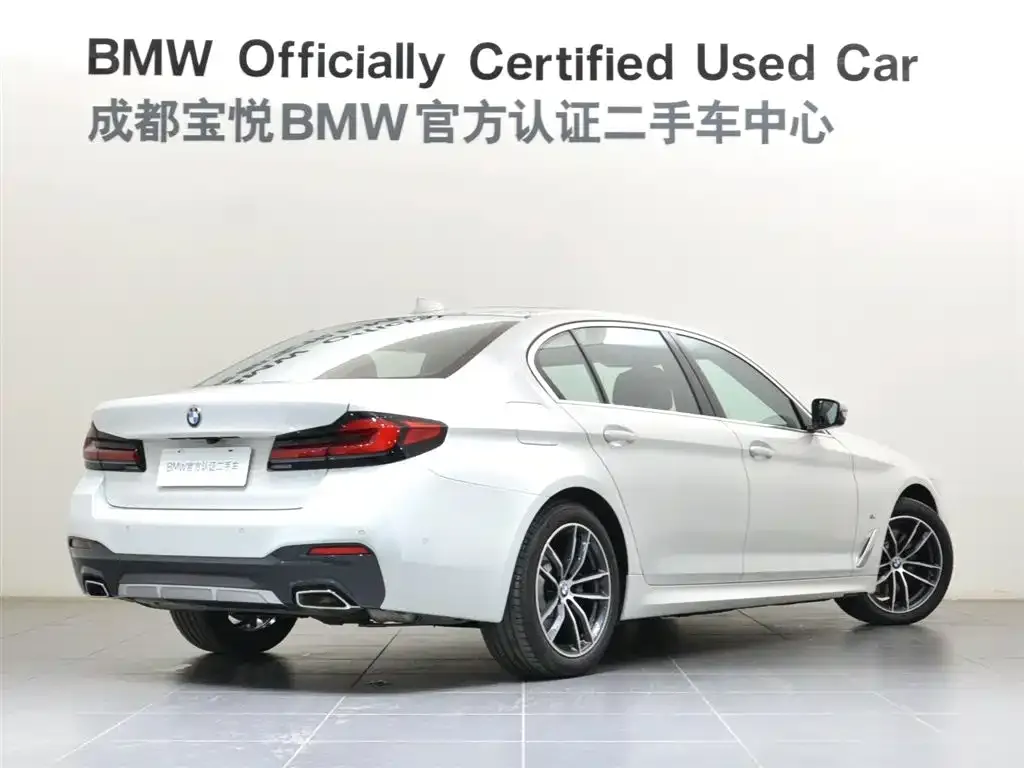 BMW 5 Series — фото 2