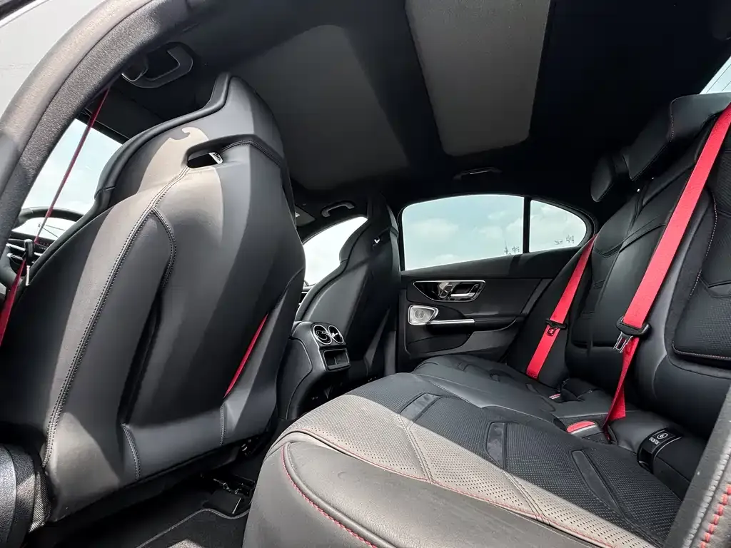 Mercedes-Benz C-Class AMG New Energy — фото 3