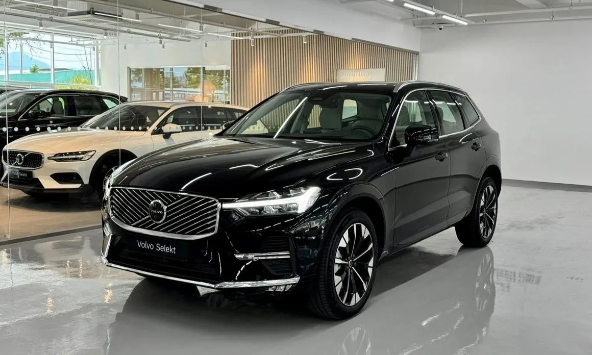 Volvo XC60 — фото 1