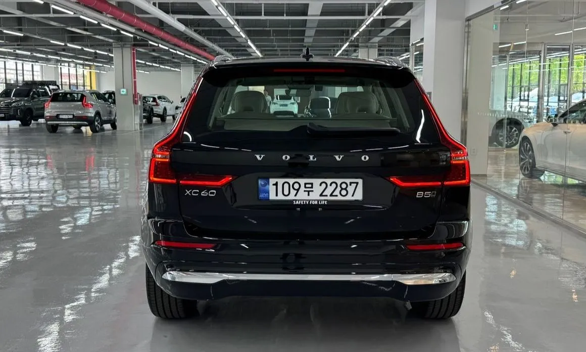 Volvo XC60 — фото 3