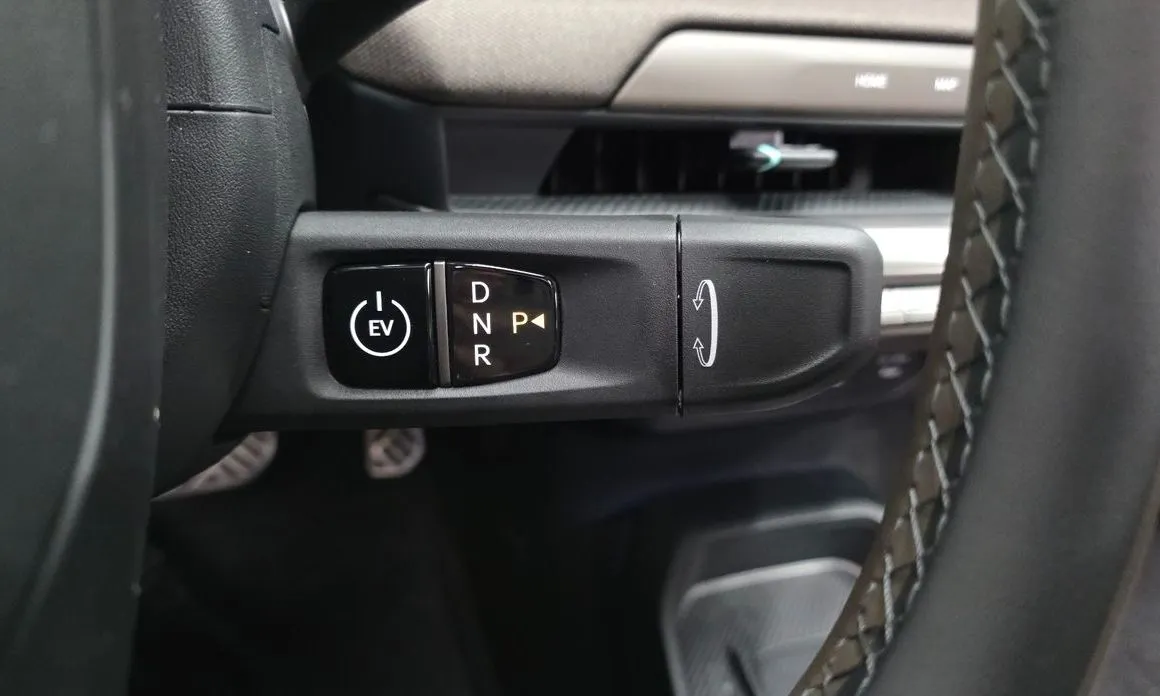 Kia EV4 — фото 2