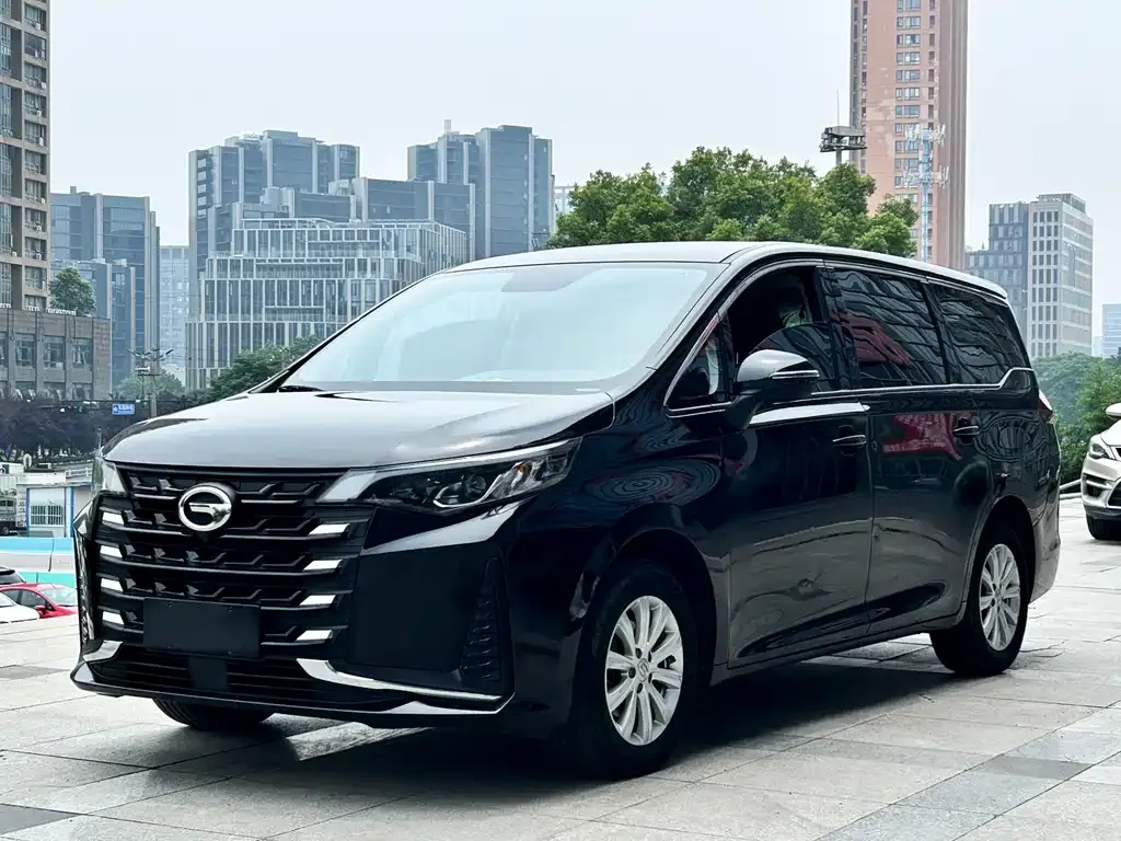 GAC Motor Trumpchi M6 — фото 1
