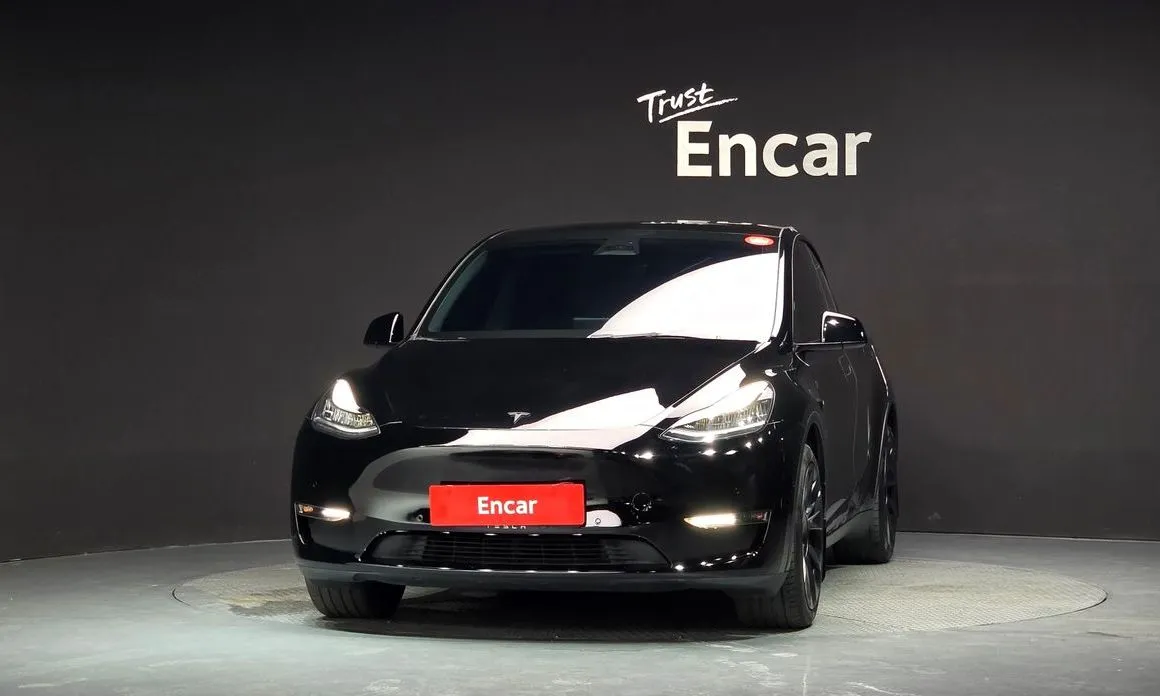 Tesla Model Y — фото 3