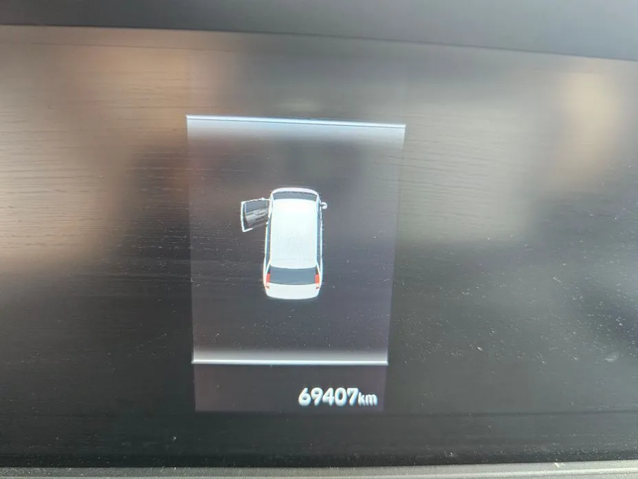Hyundai Staria — фото 2