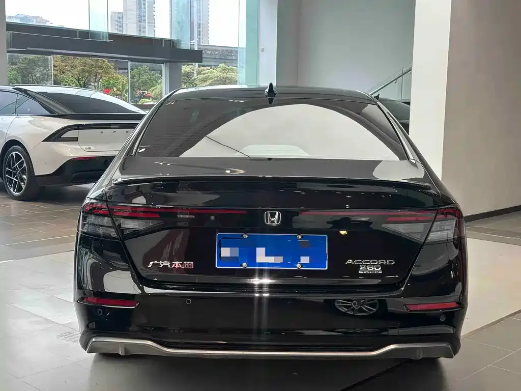 Honda Accord — фото 4