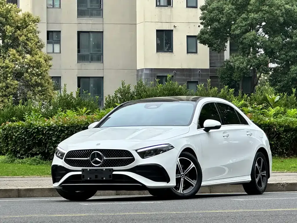 Mercedes-Benz A-Class — фото 1