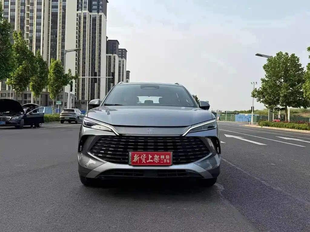 BYD L DM-i — фото 8