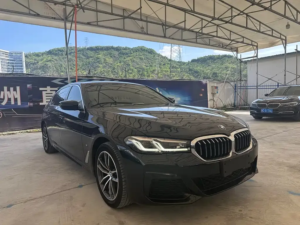 BMW 5 Series — фото 2