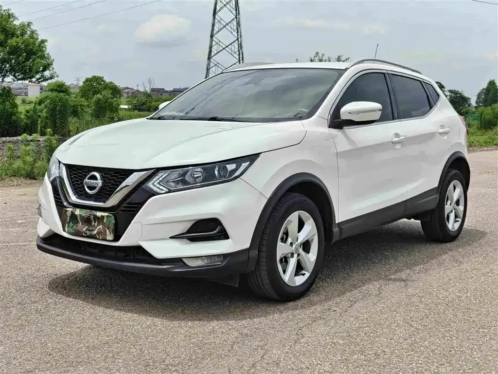 Nissan Qashqai — фото 1