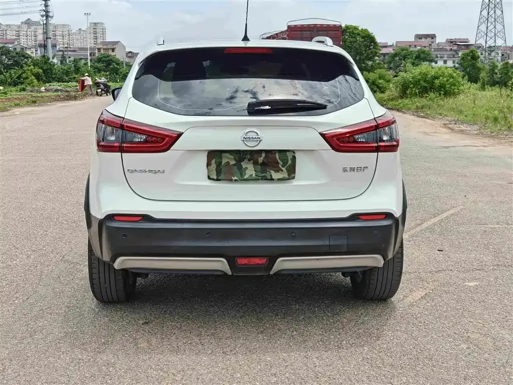 Nissan Qashqai — фото 4