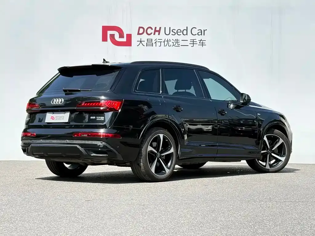Audi Q7 — фото 6