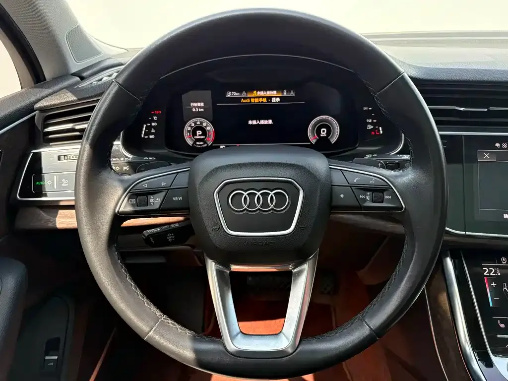 Audi Q7 — фото 4
