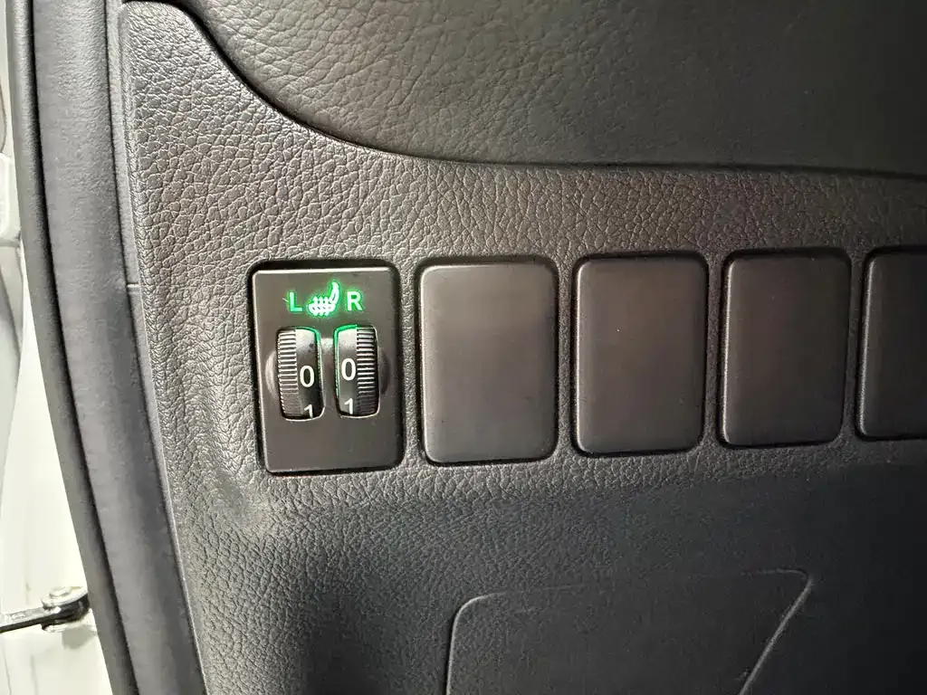 Mitsubishi Outlander — фото 9