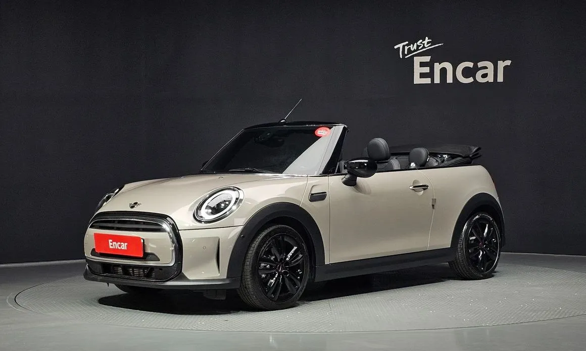 Mini Cooper Convertible — фото 1